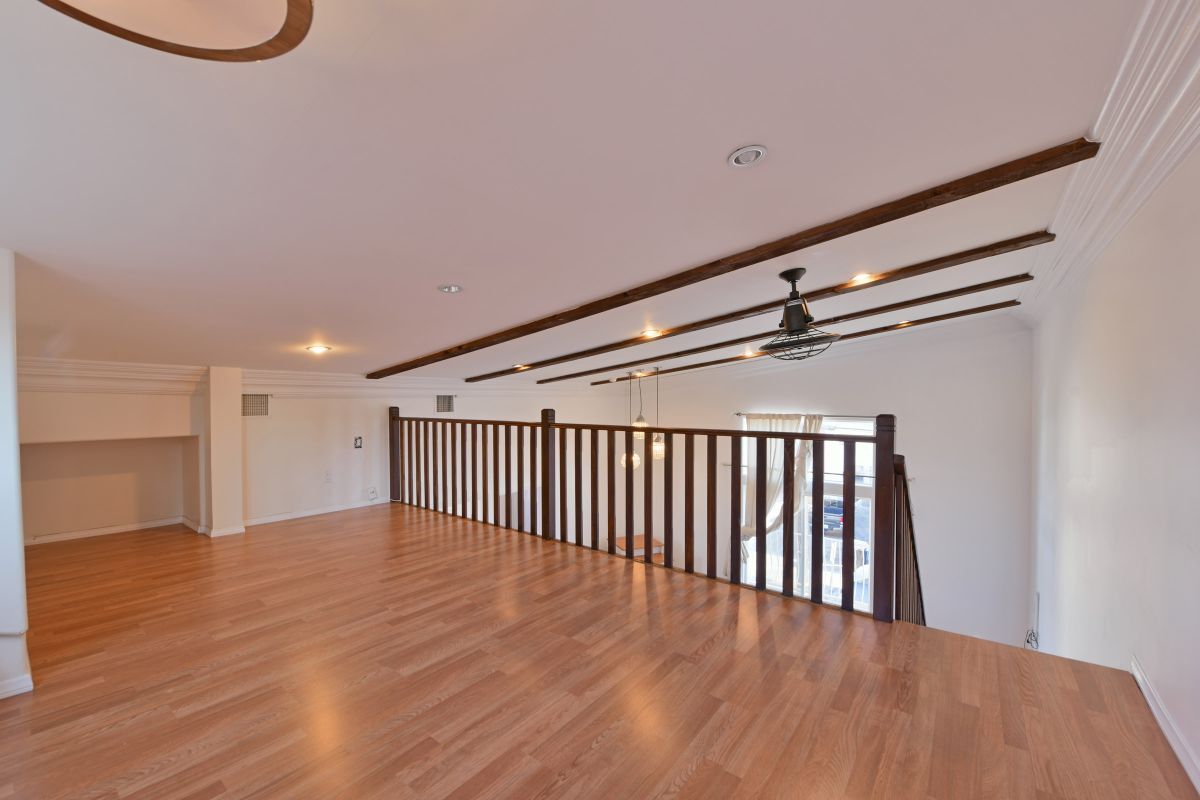 Building Photo - 7929 Blackburn Ave