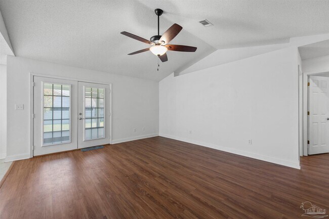 Building Photo - 383 Mirabelle Dr