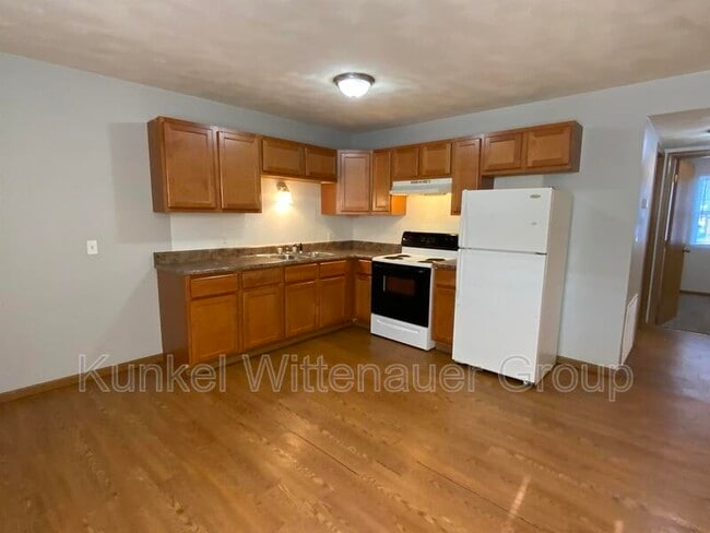 Building Photo - 1806 Jamestown Rd