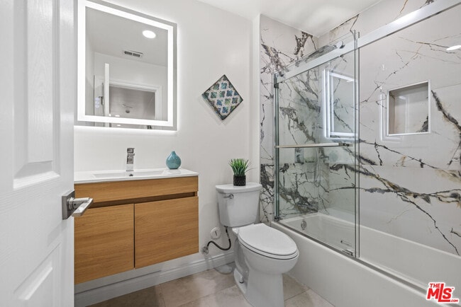 Building Photo - 13 Pepper Ct