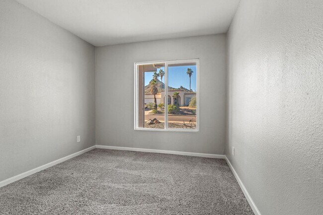 Building Photo - 15237 North 21st St