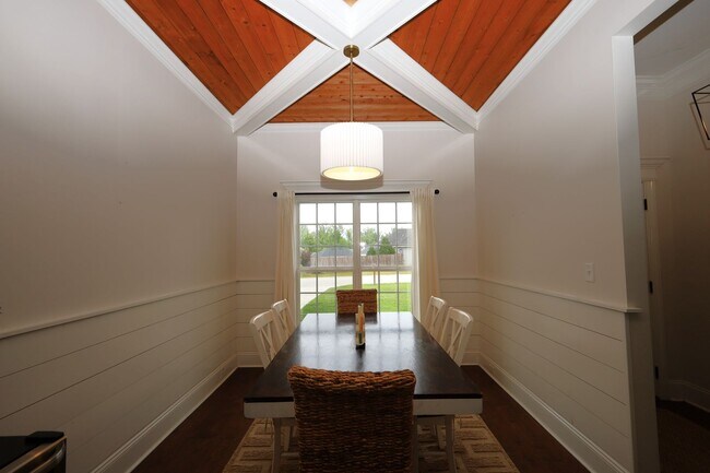 Building Photo - 4025 Gramercy Dr