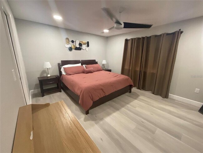 Building Photo - 3424 Willow Wisp Dr S