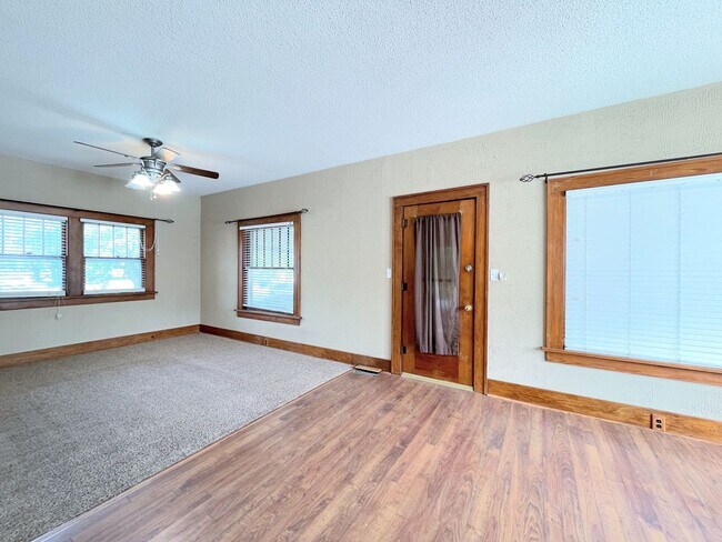 Building Photo - Spacious 3 bedroom home with finished base...