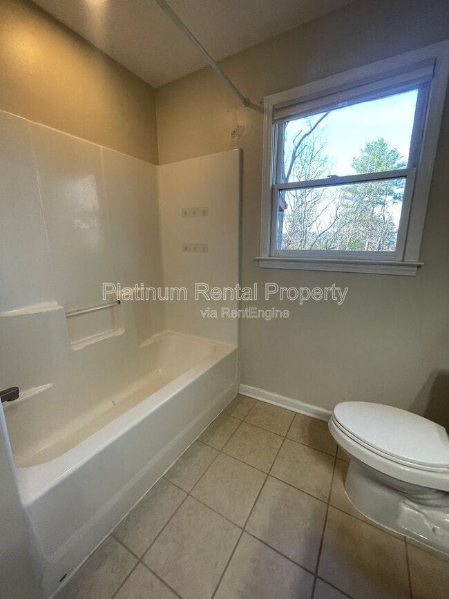 Building Photo - 265 Hound Dog Ln