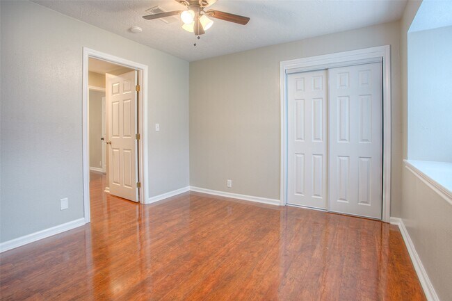 Building Photo - 6016 Teas Nursery Rd