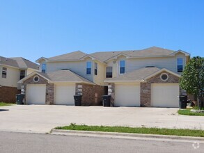 Building Photo - 4006 Cambridge Dr