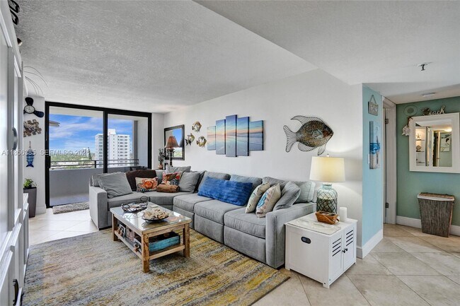 Building Photo - 1500 N Ocean Blvd