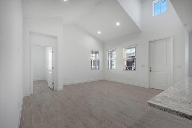 Building Photo - 520 Daiquiri Pl