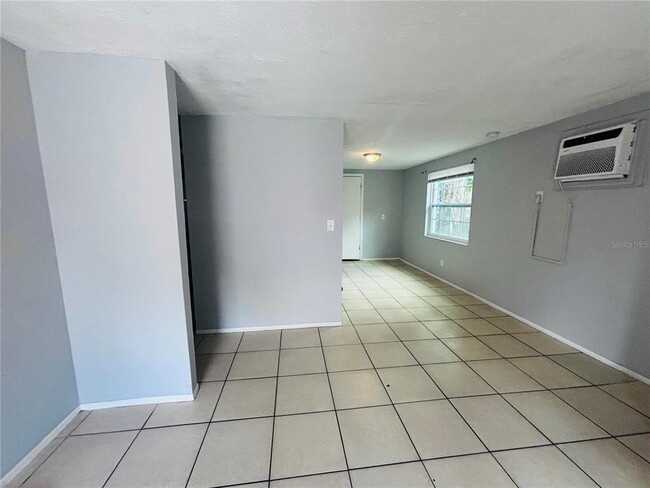 Building Photo - 11733 N 12th St