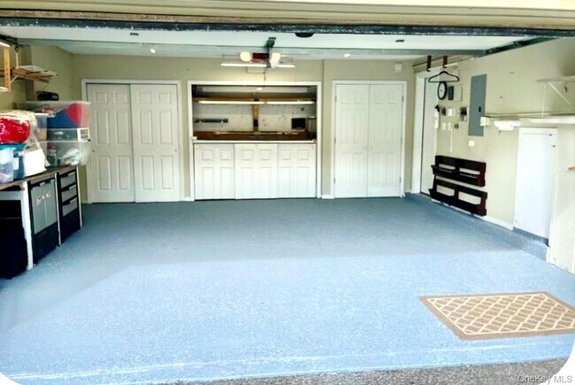 Building Photo - 668 Heritage Hls