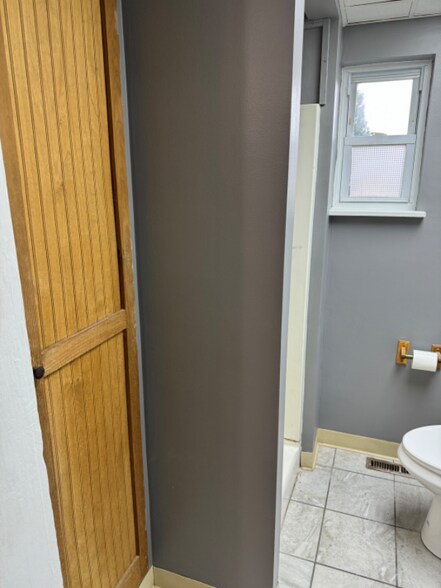 Building Photo - 4XX Leggett St