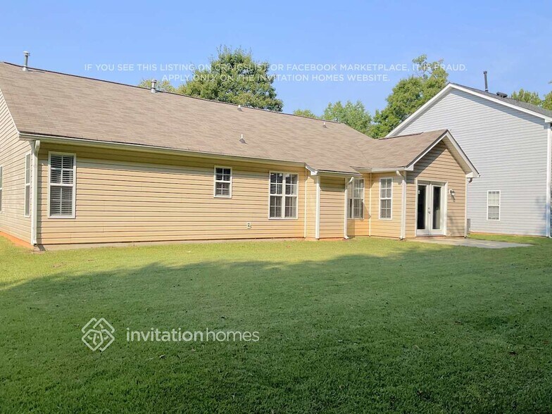 Building Photo - 1911 Decatur Ct