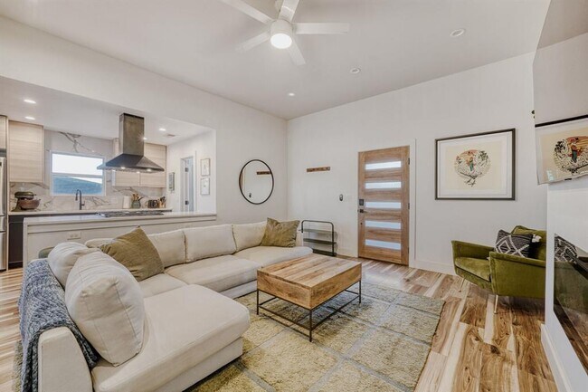 Building Photo - 5313 Downs Dr