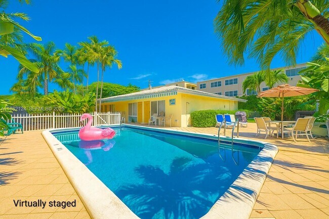 Building Photo - 3217 NE 7th Pl