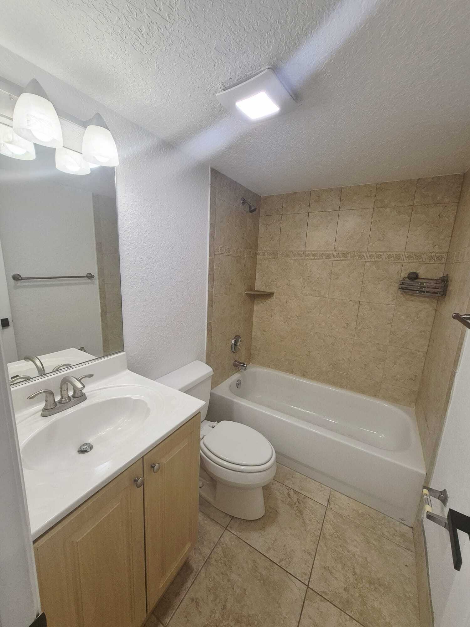 Building Photo - 5080 SW 64th Ave