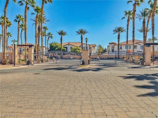 Building Photo - 1541 Sagrada Ct