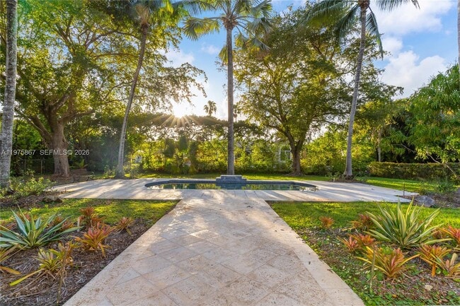 Building Photo - 8700 SW 64th Ave