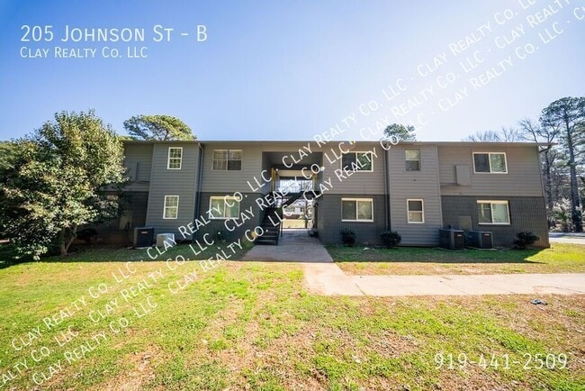 Building Photo - 205 Johnson St
