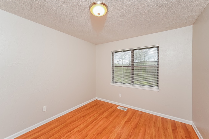 Building Photo - 4390 Stone Ridge Cir