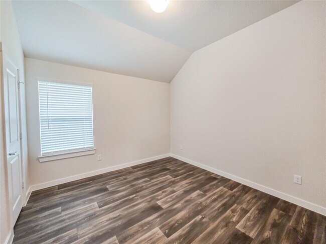 Building Photo - 3068 Sunmoon Ln