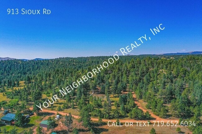 Building Photo - 913 Sioux Rd