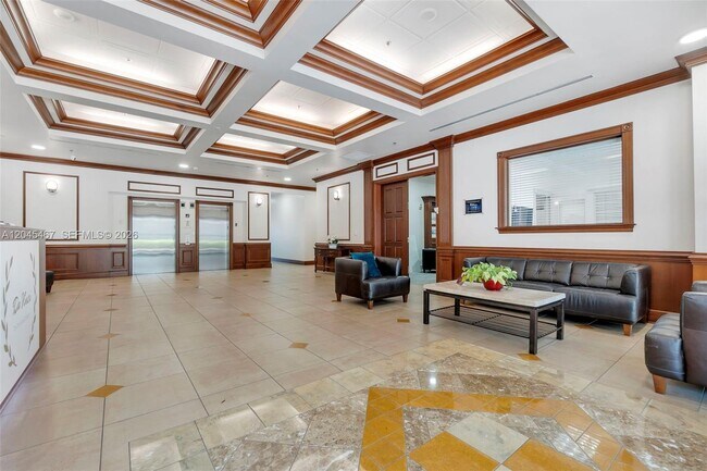 Building Photo - 2665 SW 37th Ave