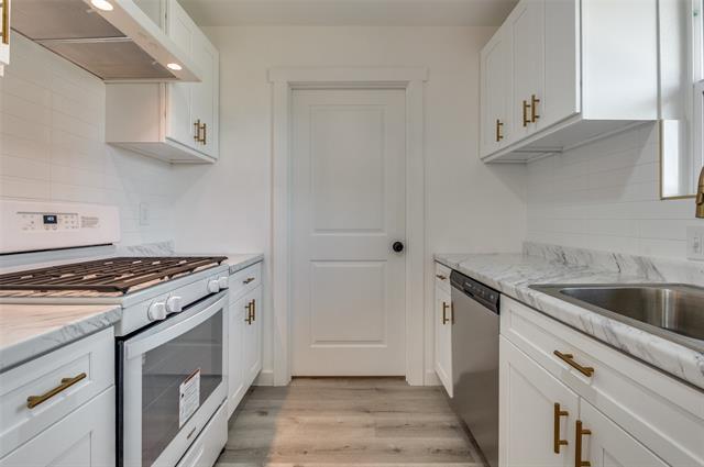 Building Photo - 6215 Misty Wood Dr