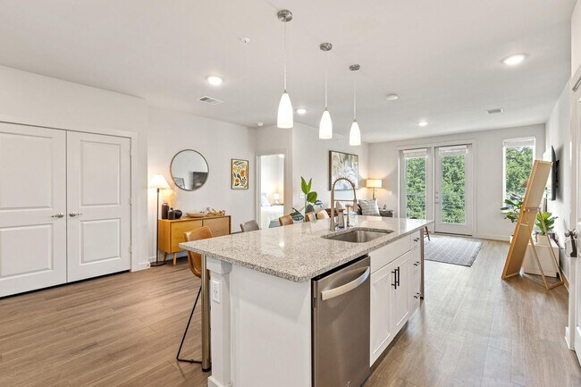 Building Photo - 5820 1/2 Cameron Road-SI FL3-ID1303393P