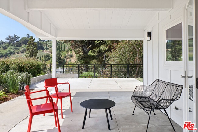 Building Photo - 1279 El Hito Cir