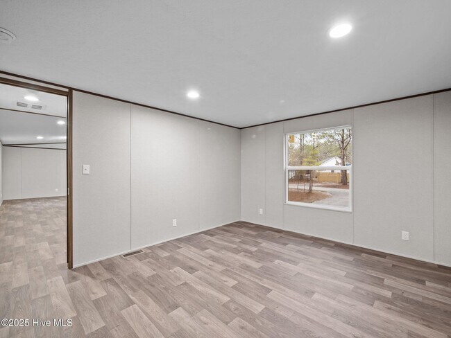 Building Photo - 113 Trott Ln