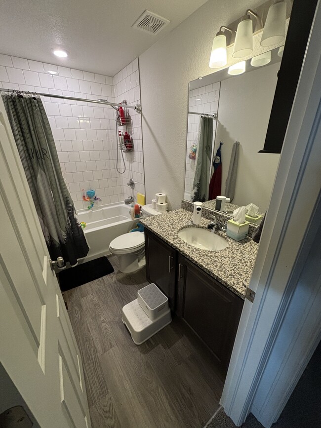 Bathroom 2 - 3648 Abbotswood Dr