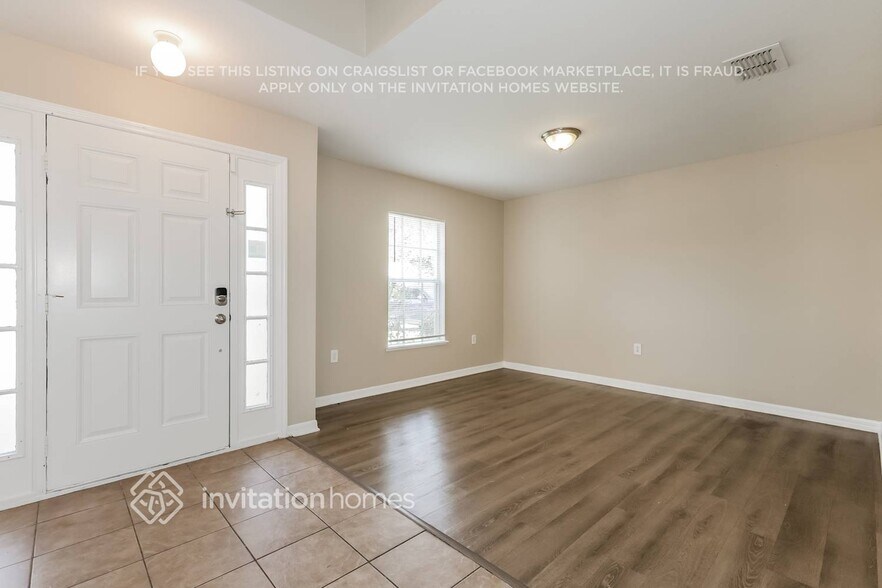 Building Photo - 1501 Alhambra Crest Dr