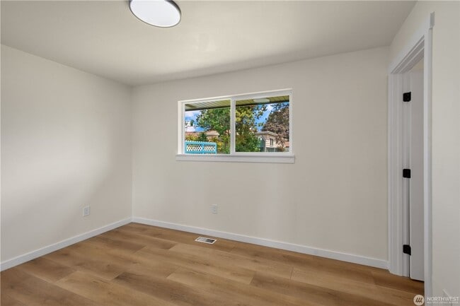 Building Photo - 3Bd/2Ba Renton House
