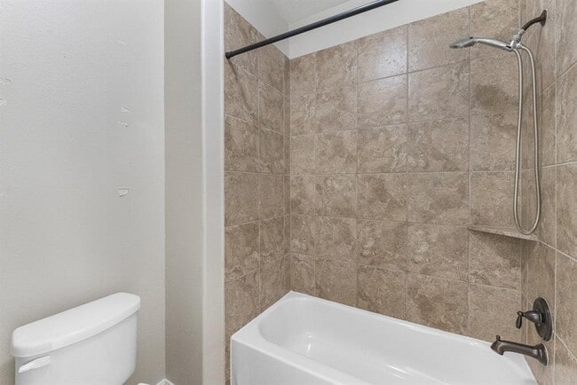 Building Photo - 4857 Dutton Lake Dr