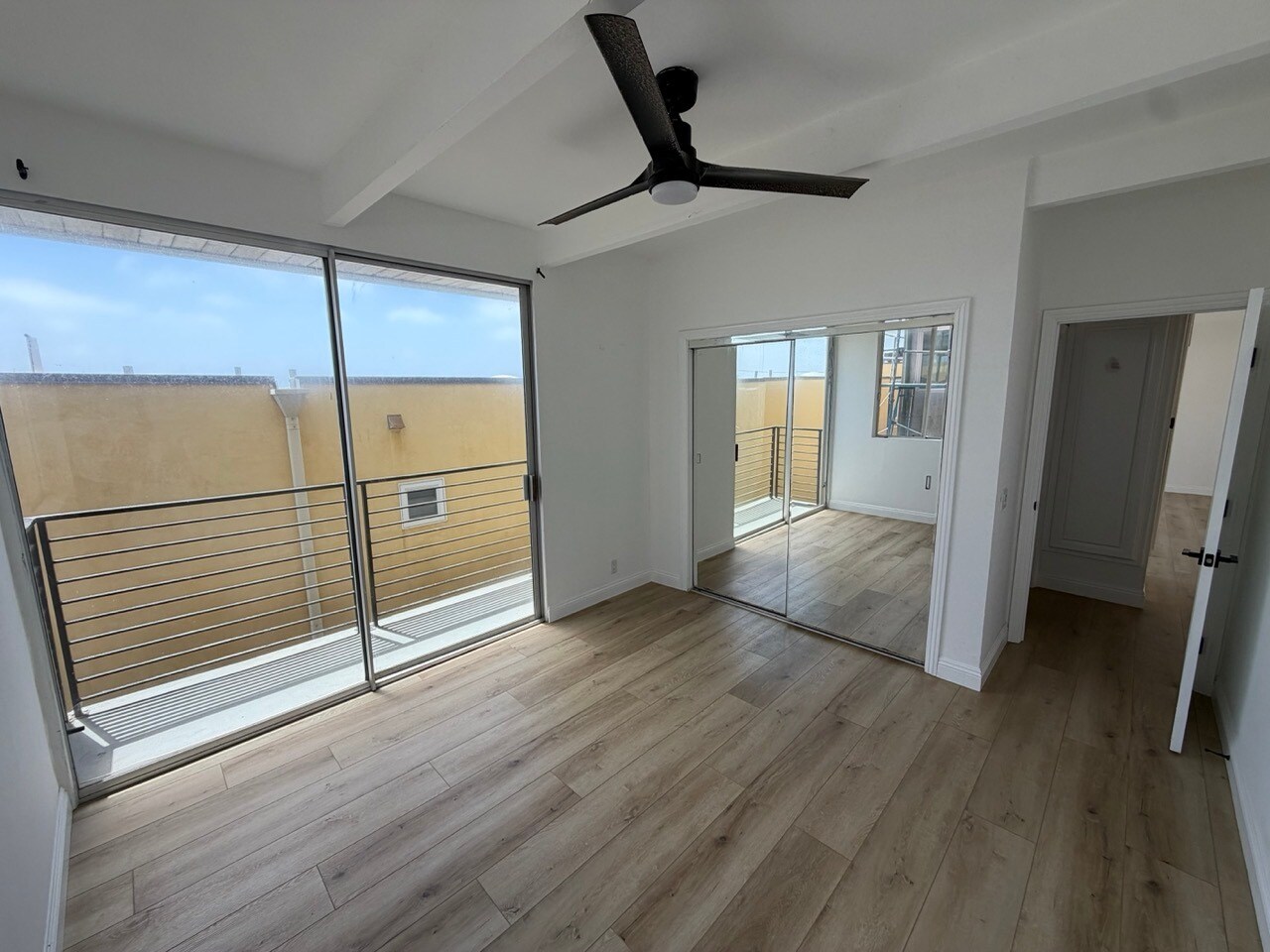Building Photo - 224 43rd St