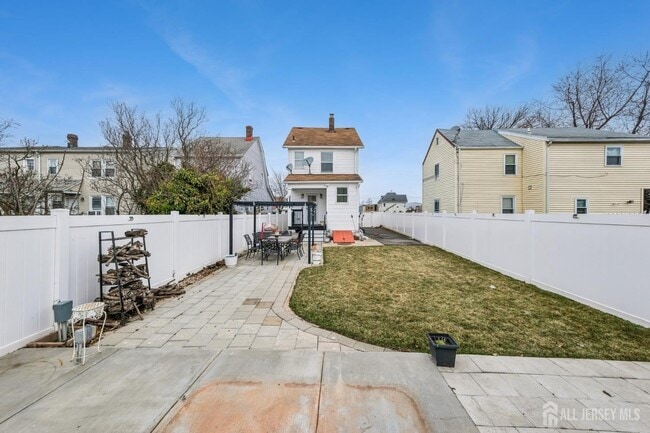 Building Photo - 1 Fitch St