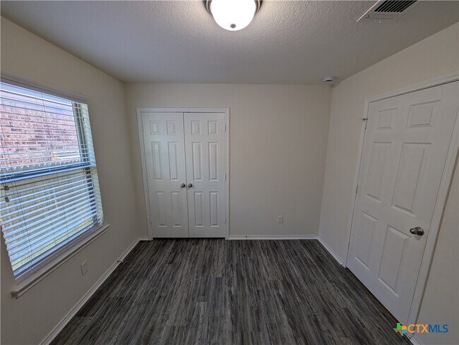 Building Photo - 2022 Shire Meadows