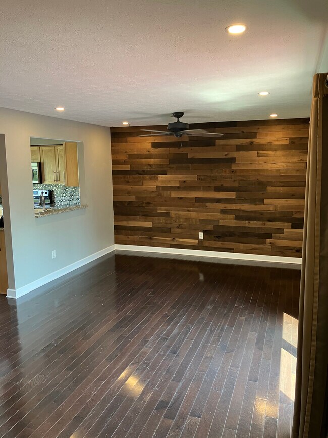 Building Photo - 77 Hennig Dr