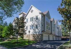 Building Photo - 730 Farmington Ave