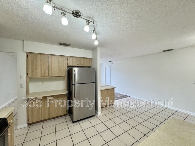 Building Photo - 4441 Tiffin Ave