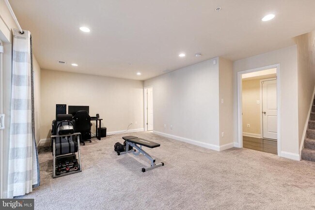 Building Photo - 1071 Red Clover Rd