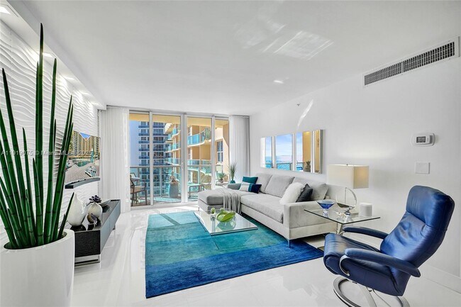 Building Photo - 2501 S Ocean Dr