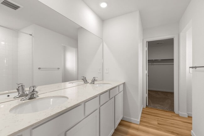 Building Photo - 6155 Drum Pl