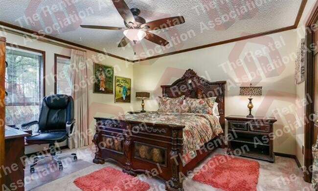 Building Photo - 4006 Chauvin Ln