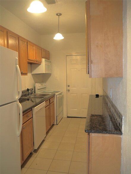 Building Photo - 3409 La Branch St