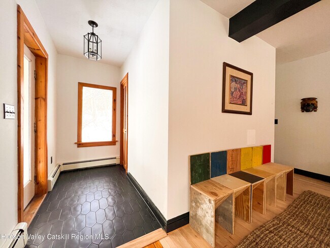 Building Photo - 258 NY-214