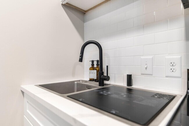 Building Photo - 520 Martin Luther King Jr Blvd