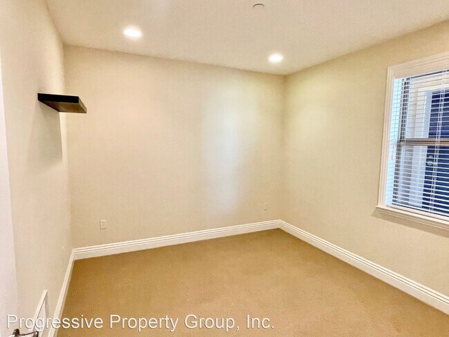 Building Photo - 2 br, 2 bath House - 3184 Mission Street, ...