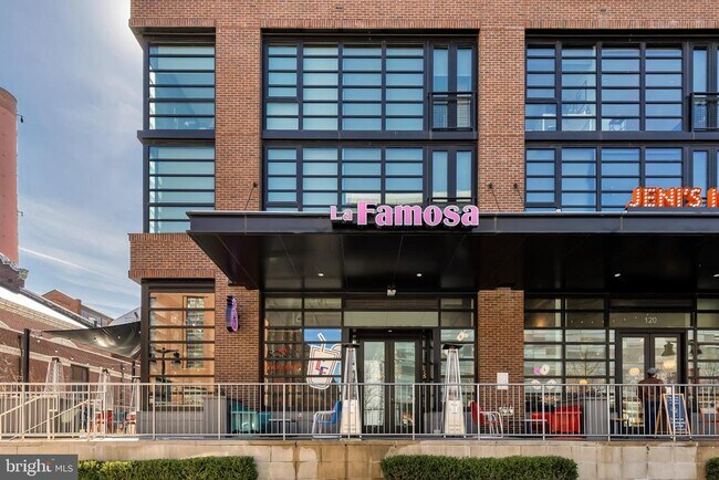 Building Photo - 37 L St SE